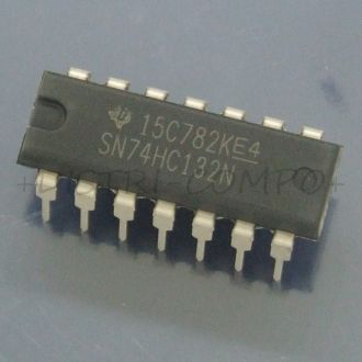 74HC132 - SN74HC132N Quadruple Positive-NAND Gates DIP-14 Texas RoHS